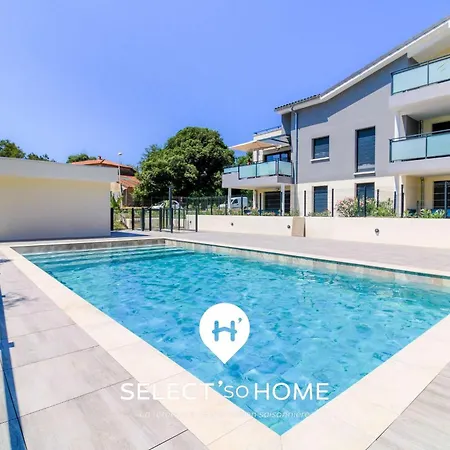 Select'sohome - Pour 6 Personnes A Deux Pas Des Commerces Et De La De La Faviere ! - Iloa-c03 *